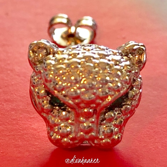 STUNNING Cougar Emerald Sapphire Pave Earrings - Picture 3 of 8